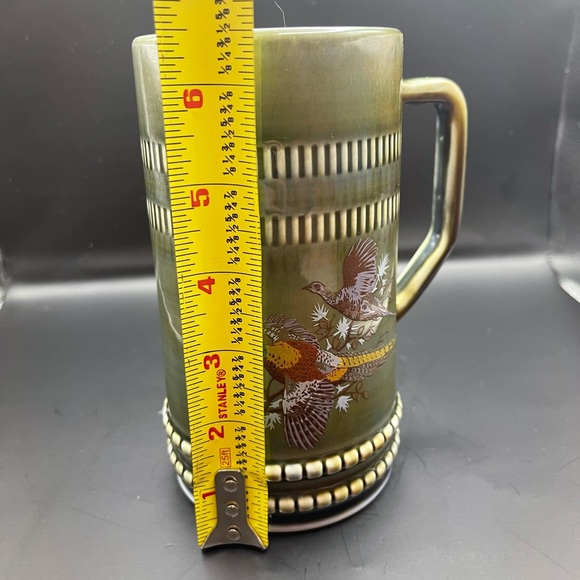 VINTAGE WADE IRISH PORCELAIN— 6.5” BEER STEIN WITH PHEASANTS— BLUE/GREEN - Picture 3 of 6